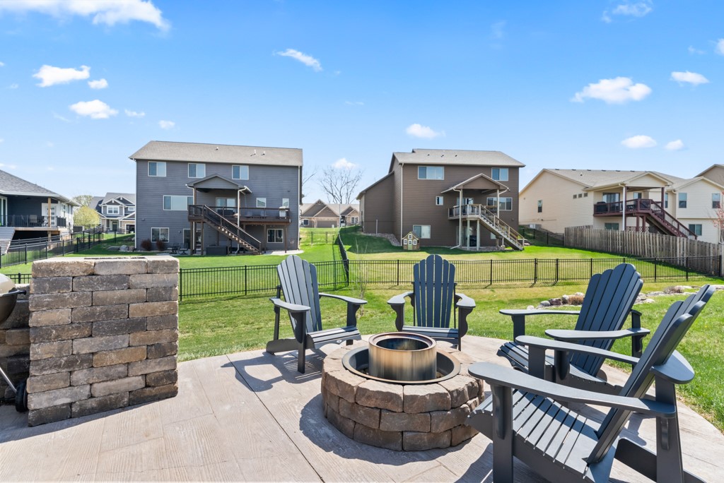 3674 Berkshire Parkway, Clive, Iowa image 32