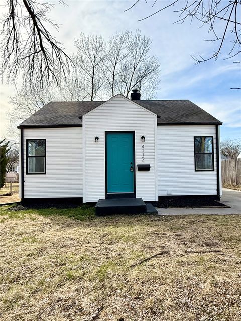 Homes For Sale - 4112 Oxford Street<br/> Des Moines, IA 50313
