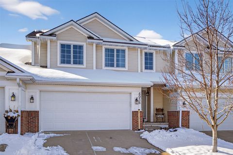 Condo For Sale - 6056 Meadow View Court<br/> Johnston, IA 50131