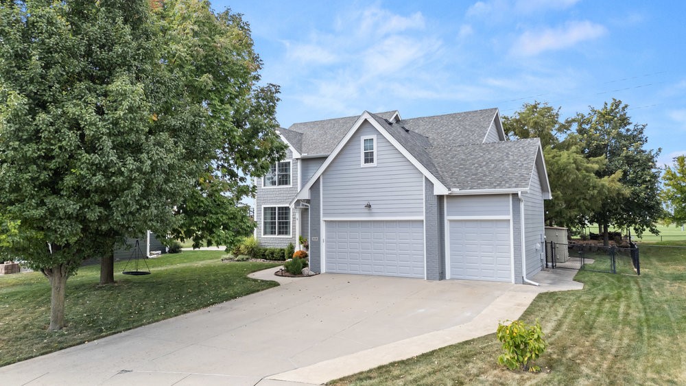 1618 NW Maple Place, Ankeny, Iowa image 1