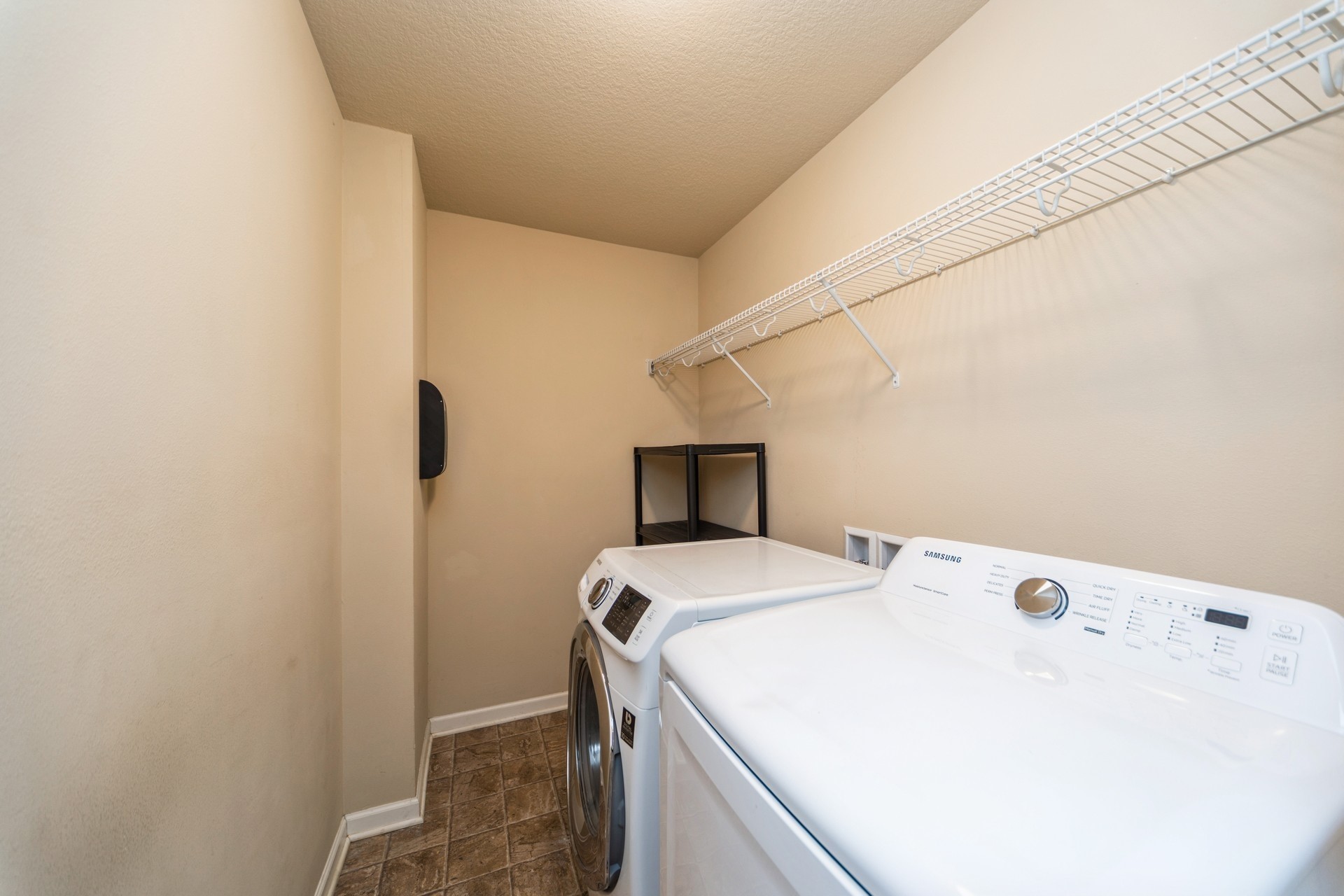 9165 Greenspire Drive #102, West Des Moines, Iowa image 24