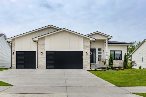 1030 Harrington Way Waukee IA 50263