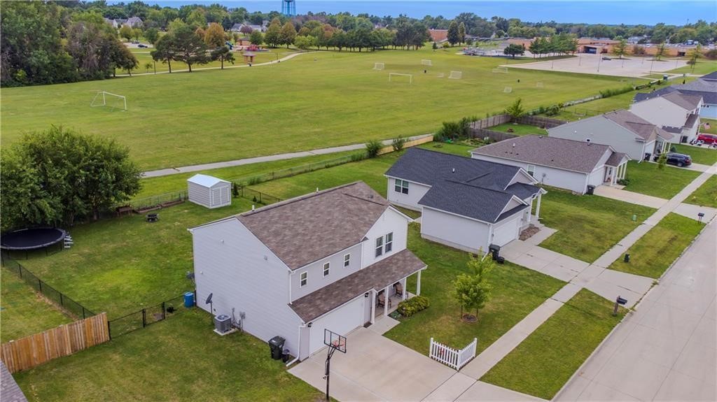 2207 Sunflower Street