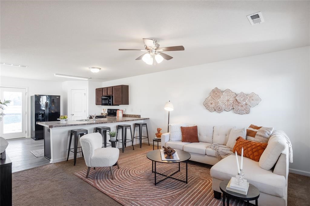 2207 Sunflower Street