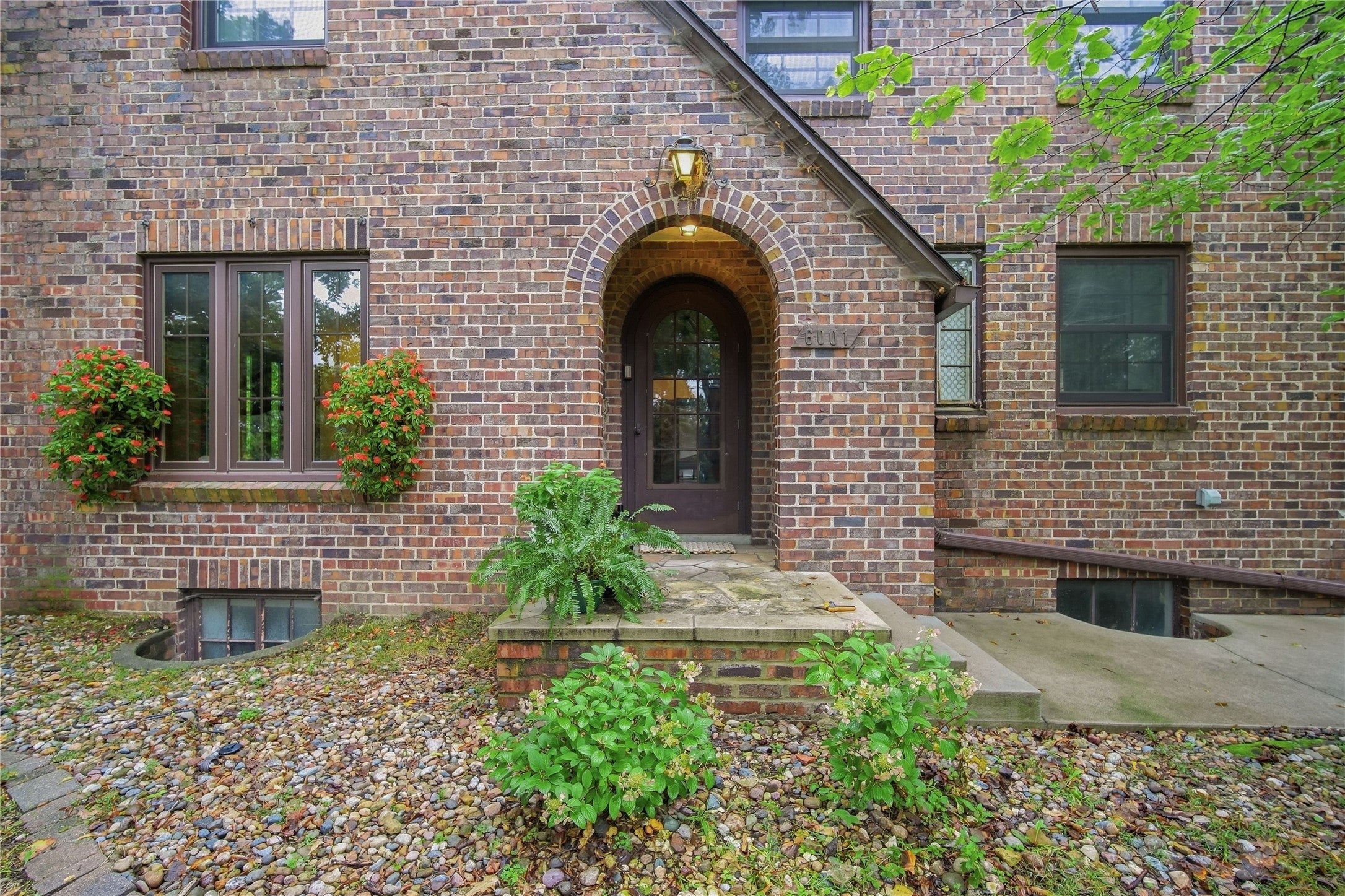 6001 Walnut Hill Drive