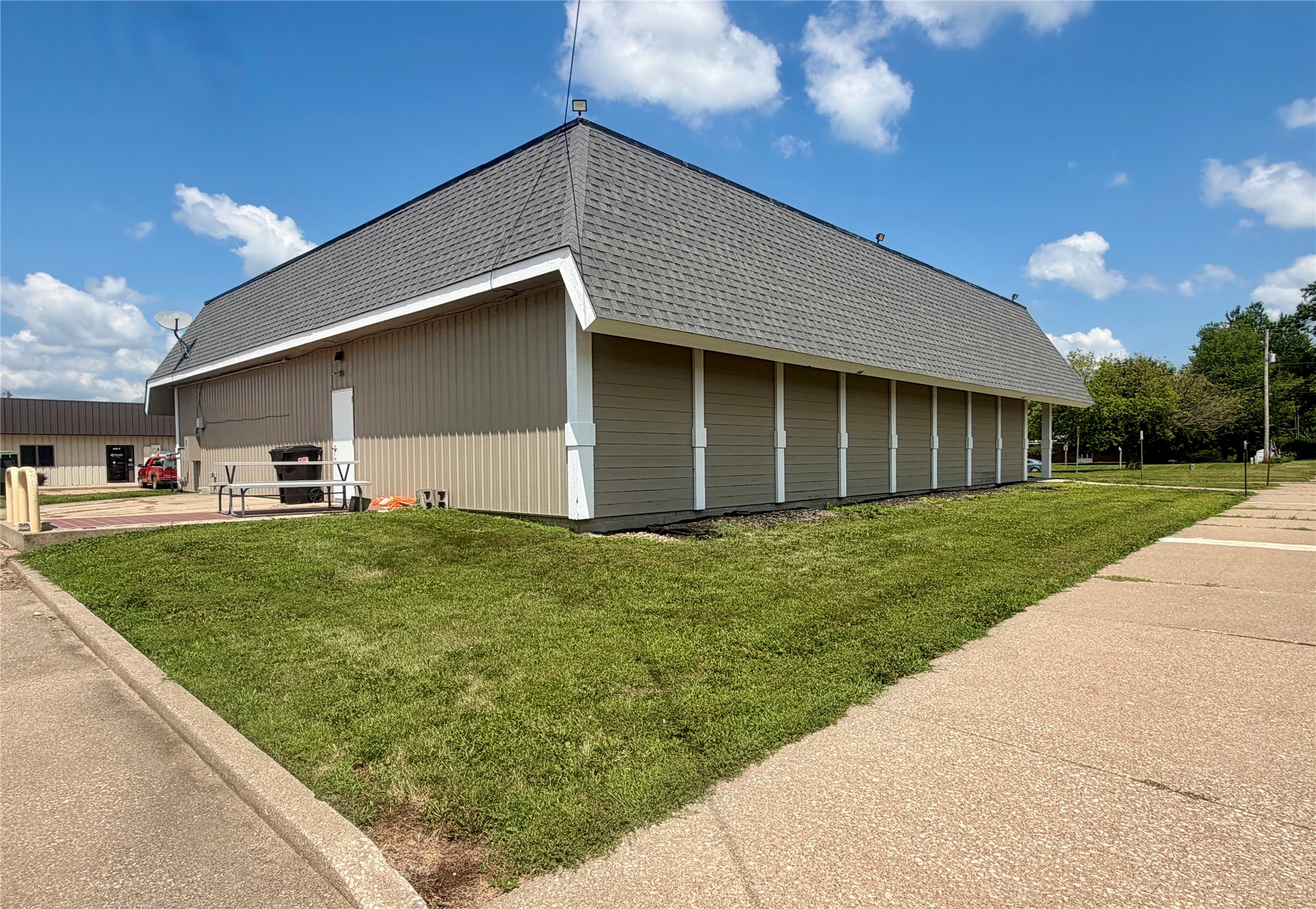 1504 N Lincoln Street