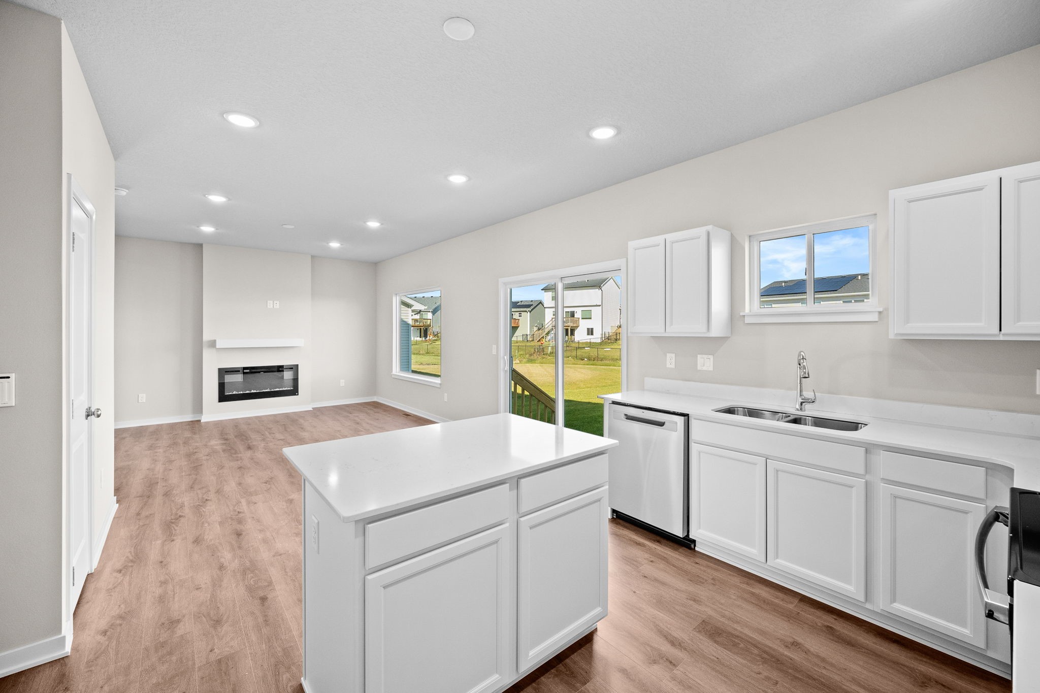 4427 Honey Bee Ridge, Des Moines, Iowa image 11