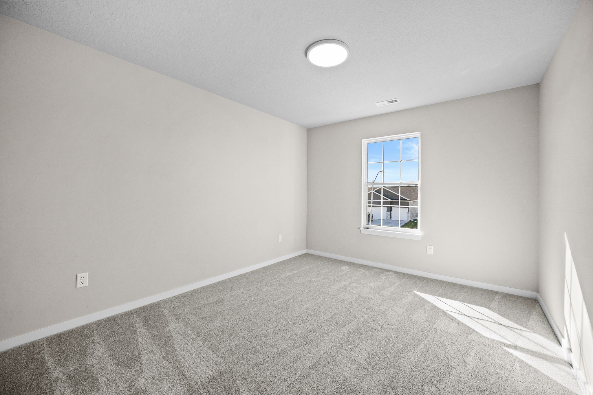 4427 Honey Bee Ridge, Des Moines, Iowa image 19