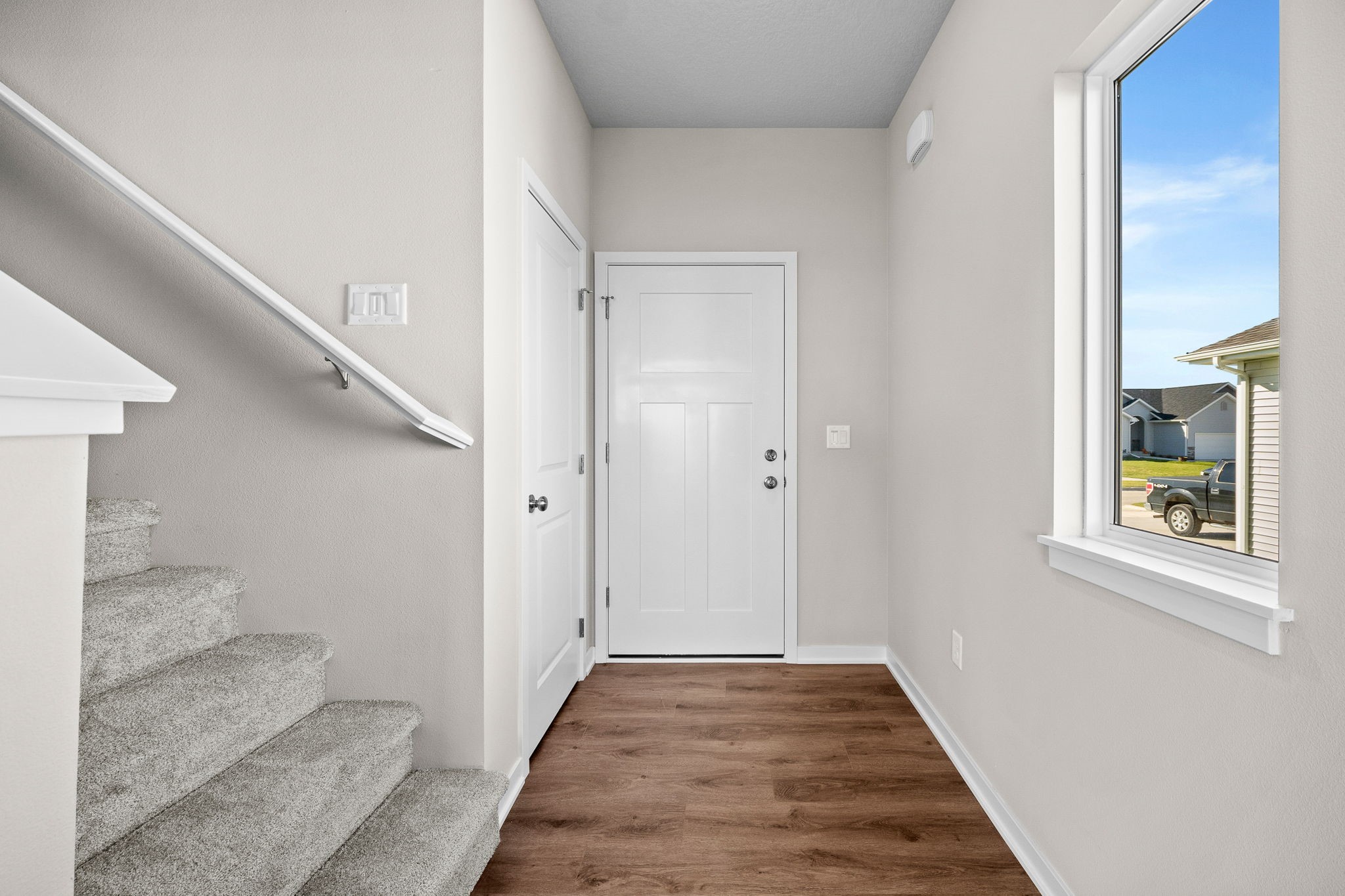 4427 Honey Bee Ridge, Des Moines, Iowa image 4