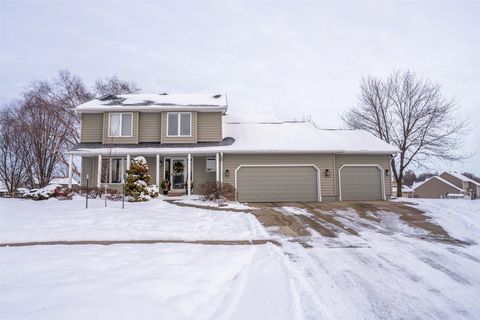 1110 Sandalwood Court SW Altoona IA 50009