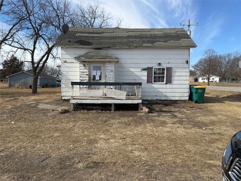 Homes For Sale - 120 E North Street<br/> Madison County, Truro, IA 50257