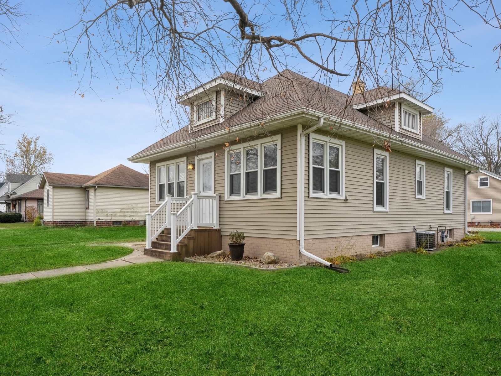 502 9th Avenue, Sully, Iowa image 4