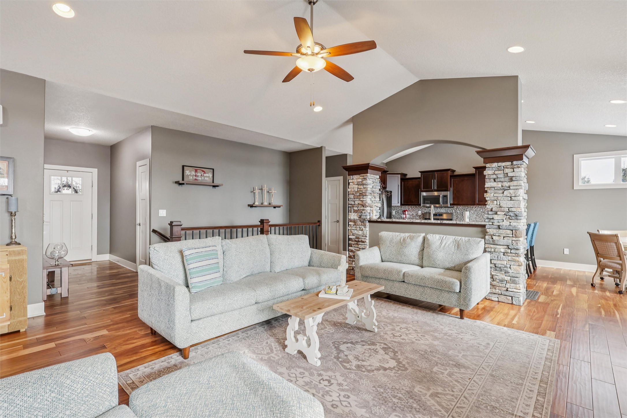 8202 Sky View Circle