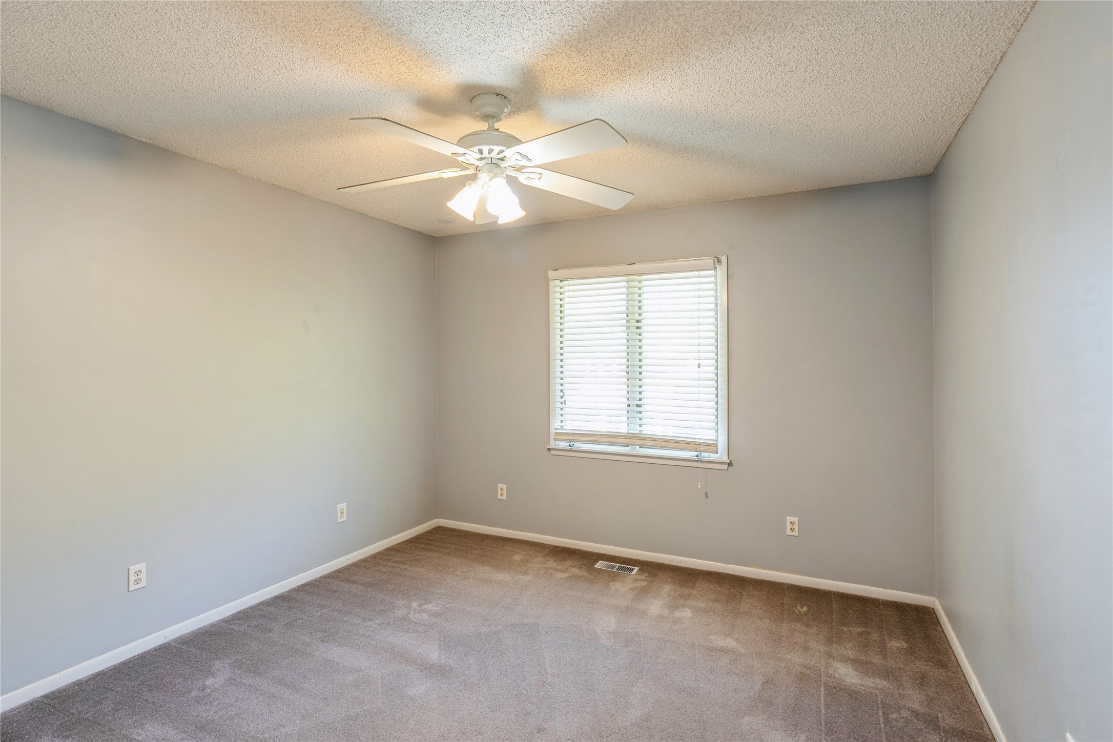 3714 Skyline Drive, Des Moines, Iowa image 23
