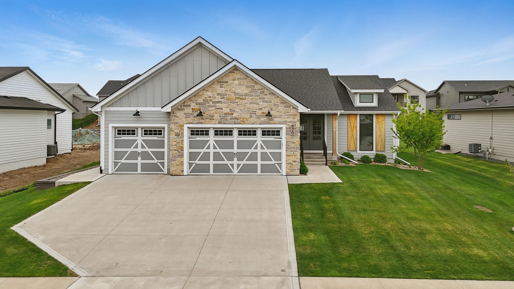 970 Roman Road, Waukee, Iowa image 1