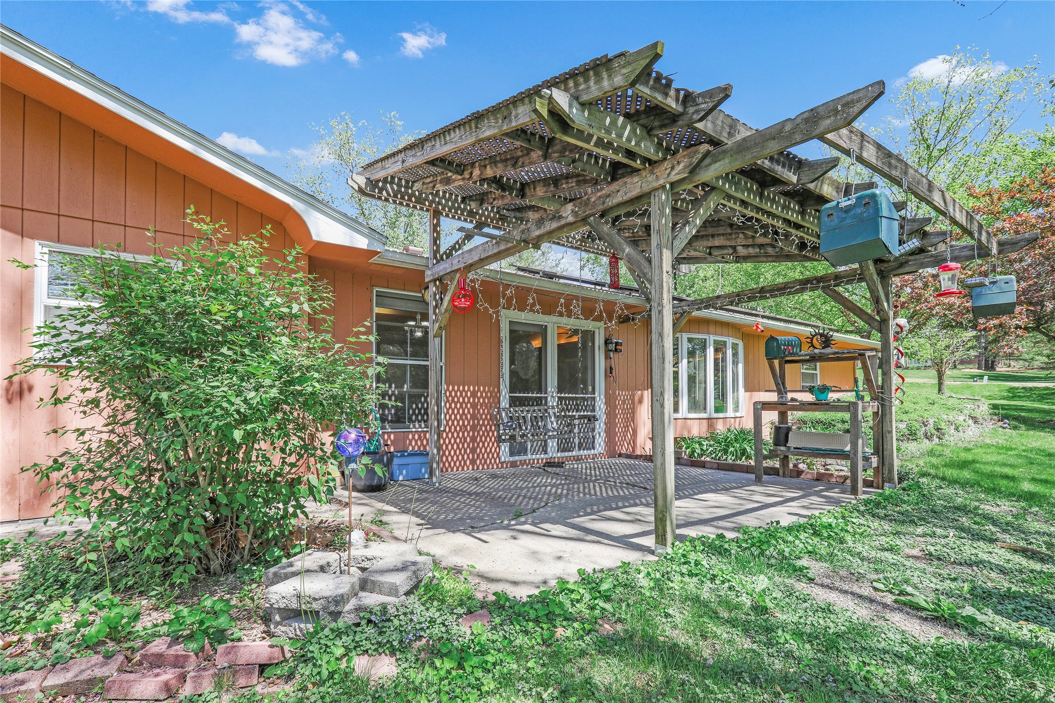 123 Timber Ridge Drive, Pella, Iowa image 2
