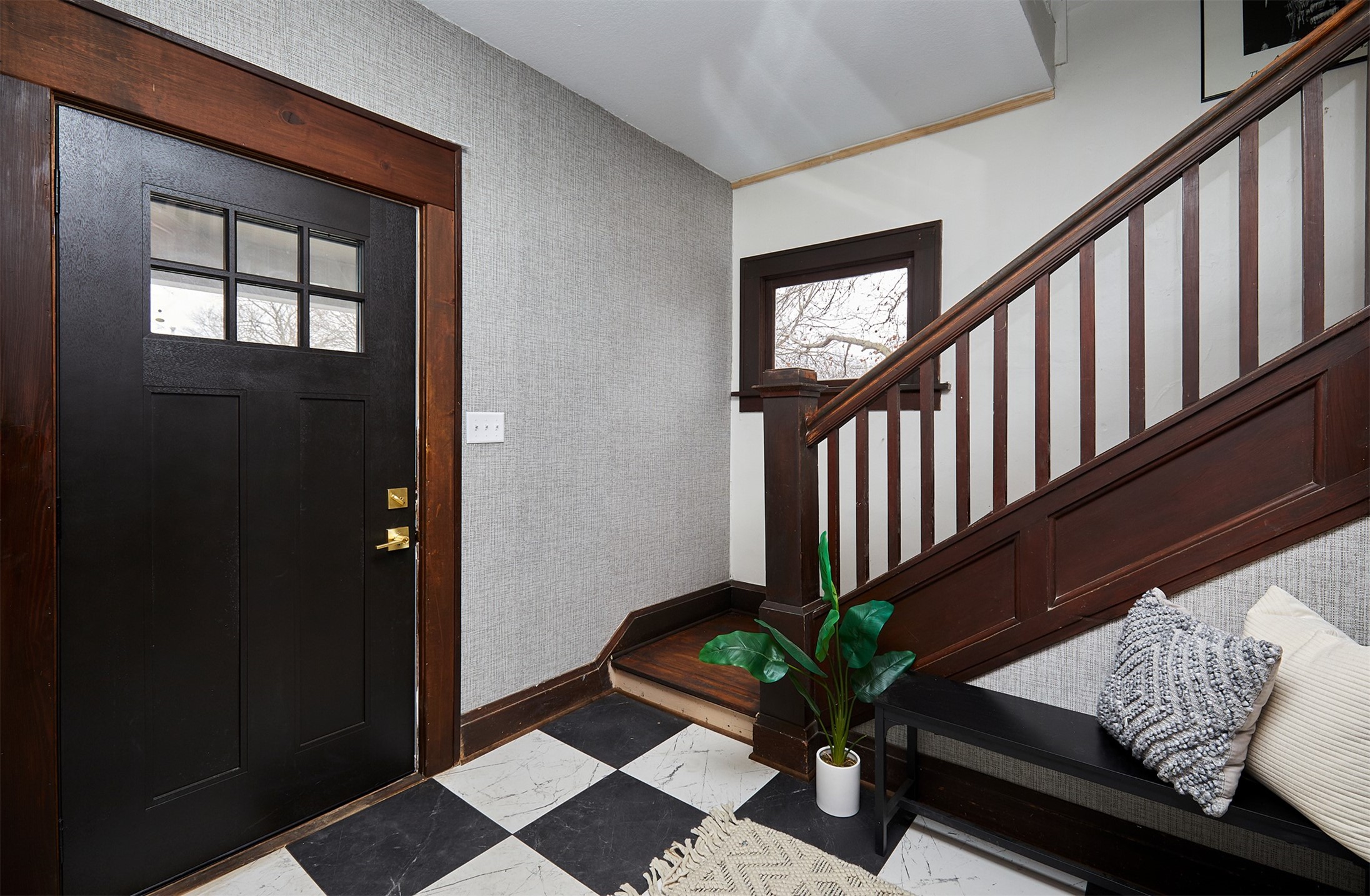 513 E Jefferson Street