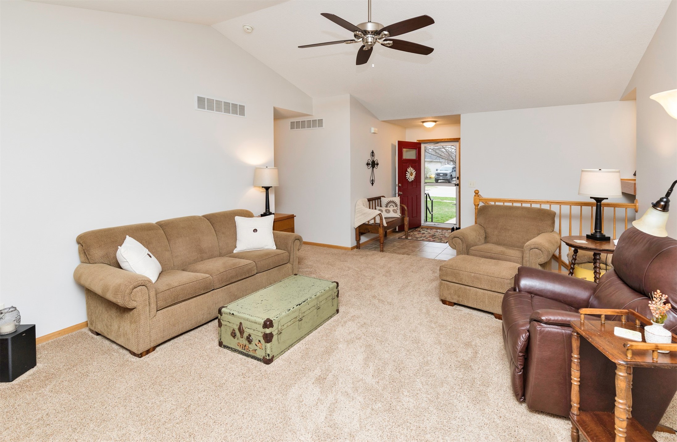 2005 Country Cove Lane, Altoona, Iowa image 5