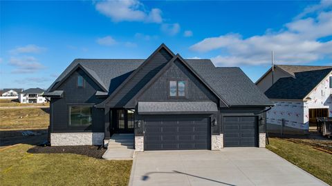 Homes For Sale - 275 NW Copperleaf Court<br/> Waukee, IA 50263