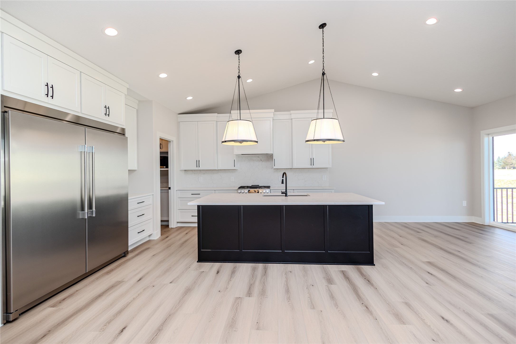 275 NW Copperleaf Court