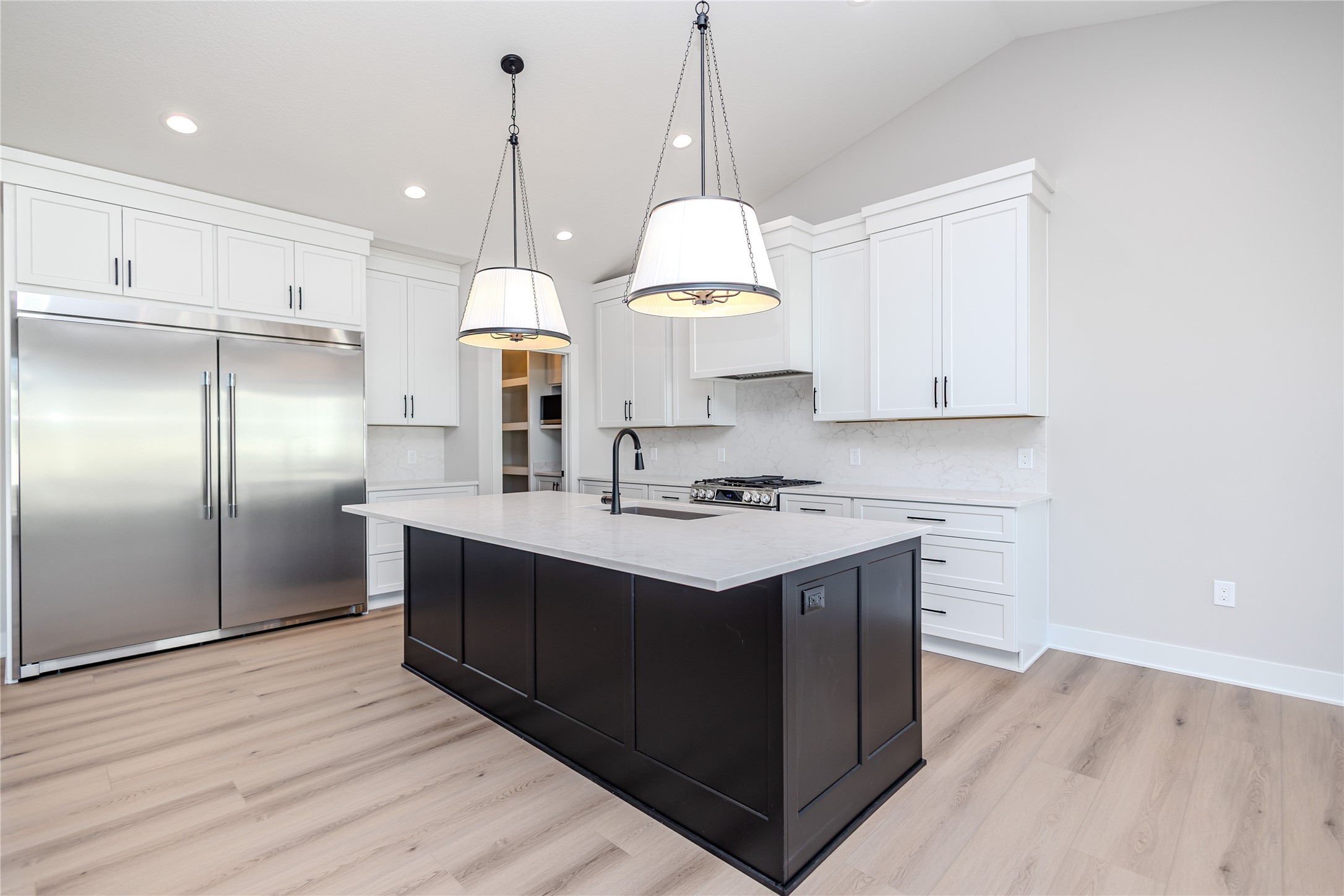 275 NW Copperleaf Court