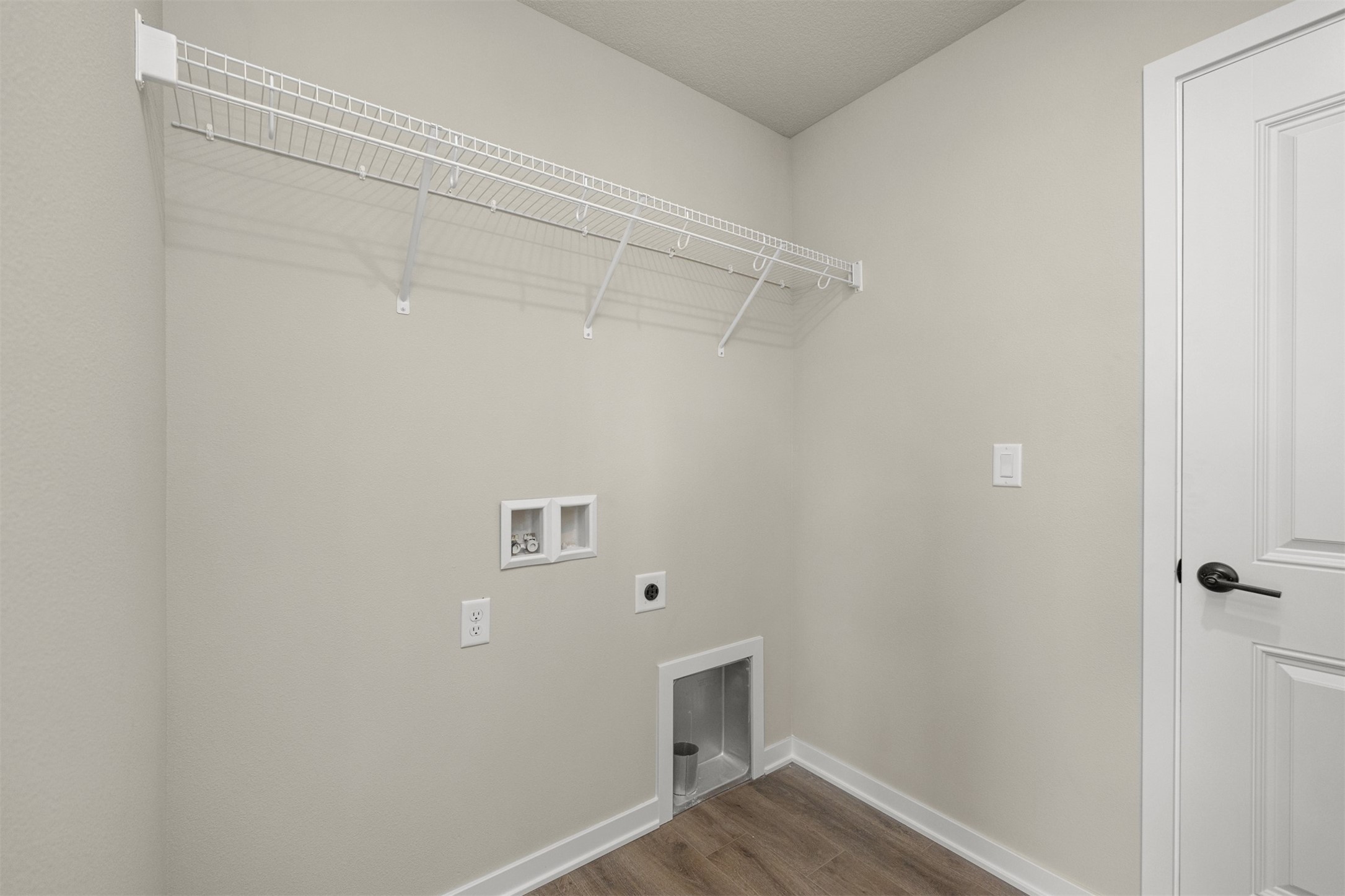 9748 Thorton Drive, Johnston, Iowa image 28
