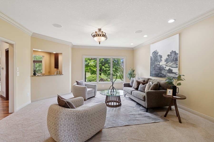 5703 Chestnut Lane, West Des Moines, Iowa image 4