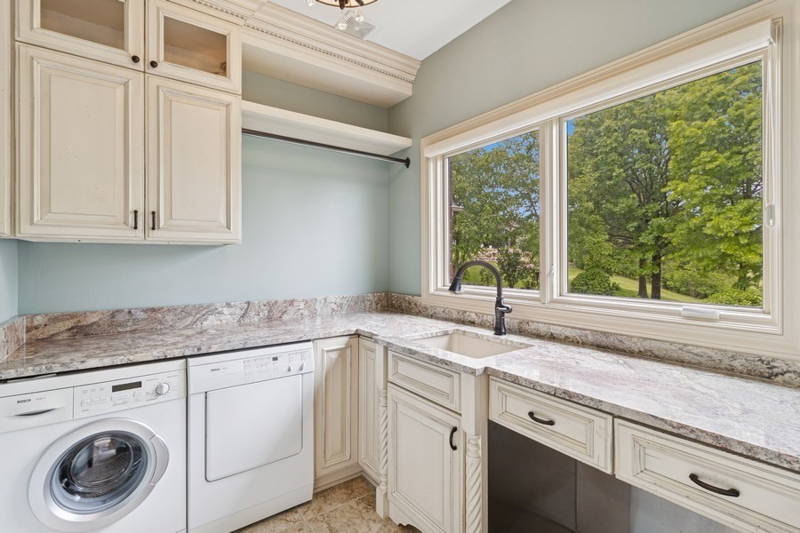 5703 Chestnut Lane, West Des Moines, Iowa image 18