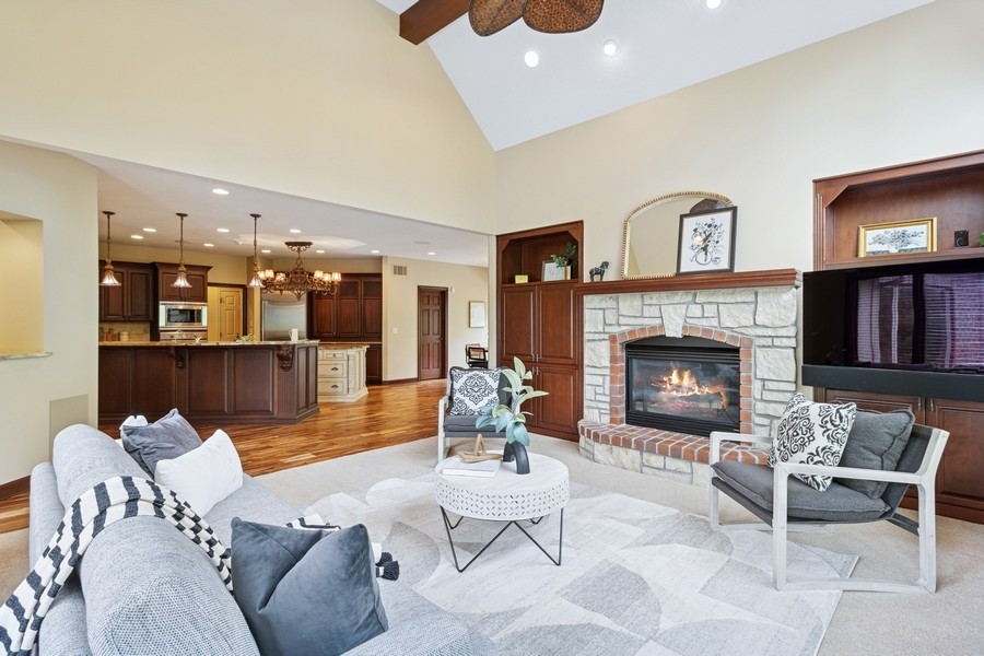 5703 Chestnut Lane, West Des Moines, Iowa image 8
