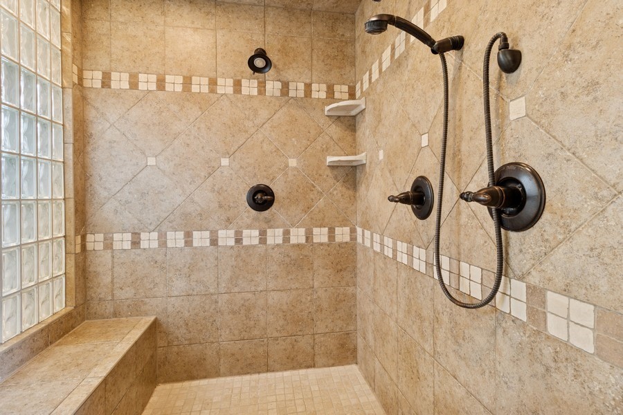 5703 Chestnut Lane, West Des Moines, Iowa image 21
