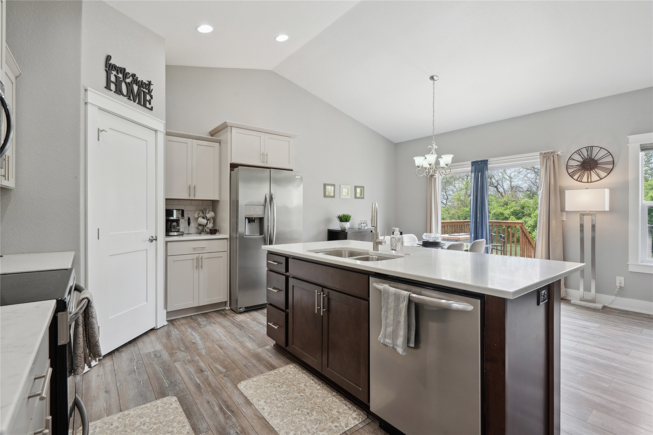 6398 NE 8th Court, Des Moines, Iowa image 14