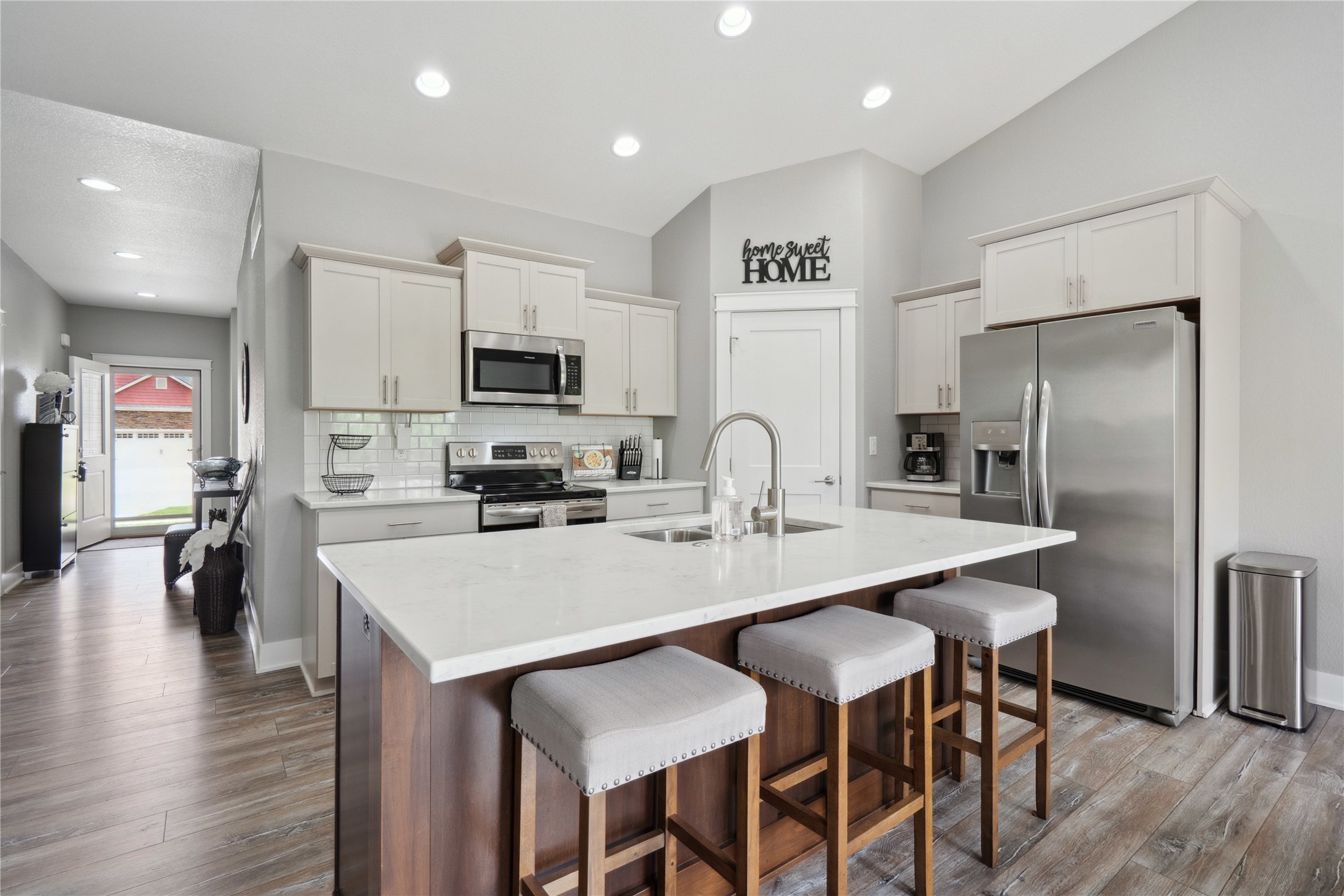 6398 NE 8th Court, Des Moines, Iowa image 13