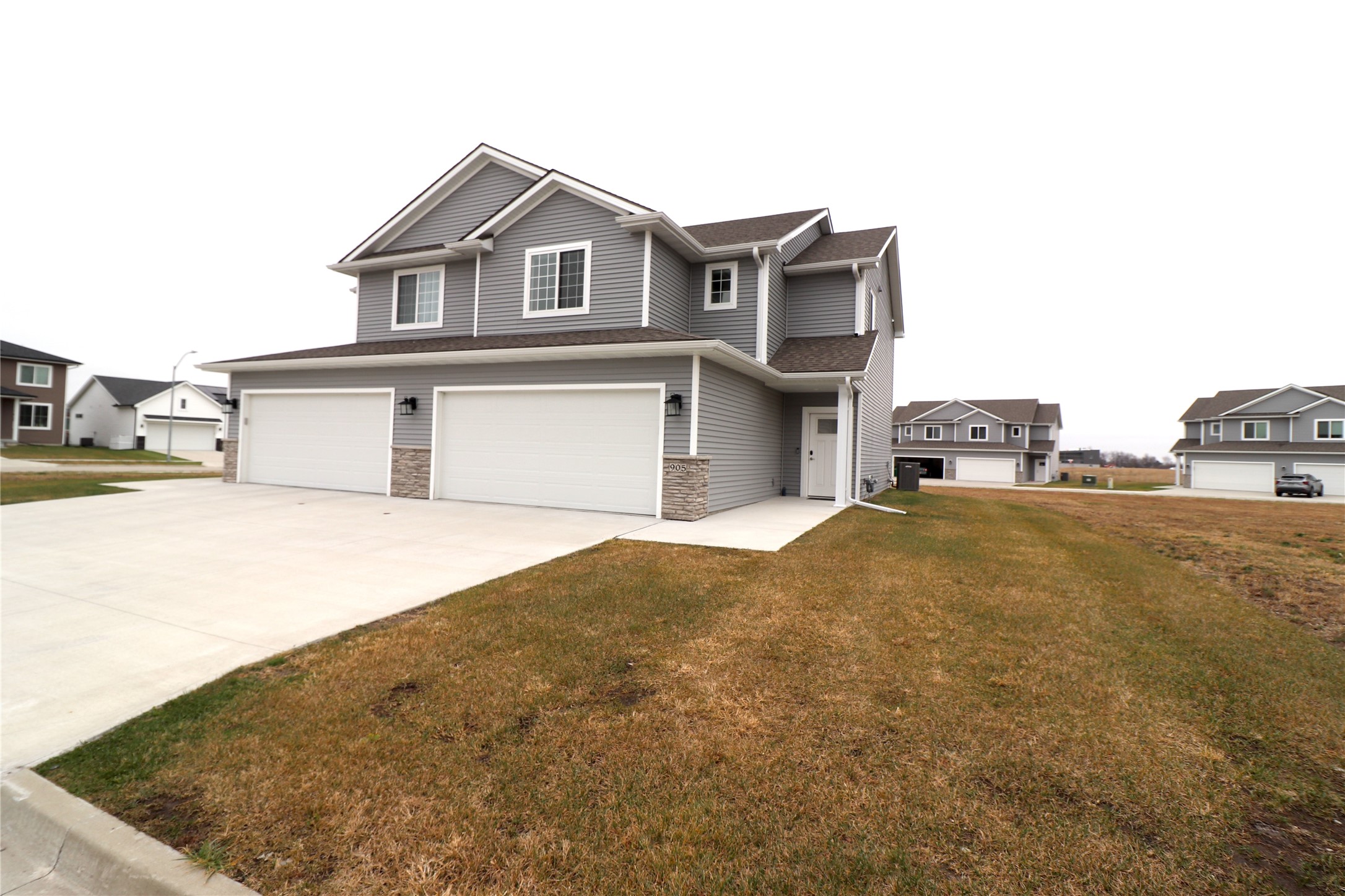 905 Kinney Circle, Bondurant, Iowa image 2