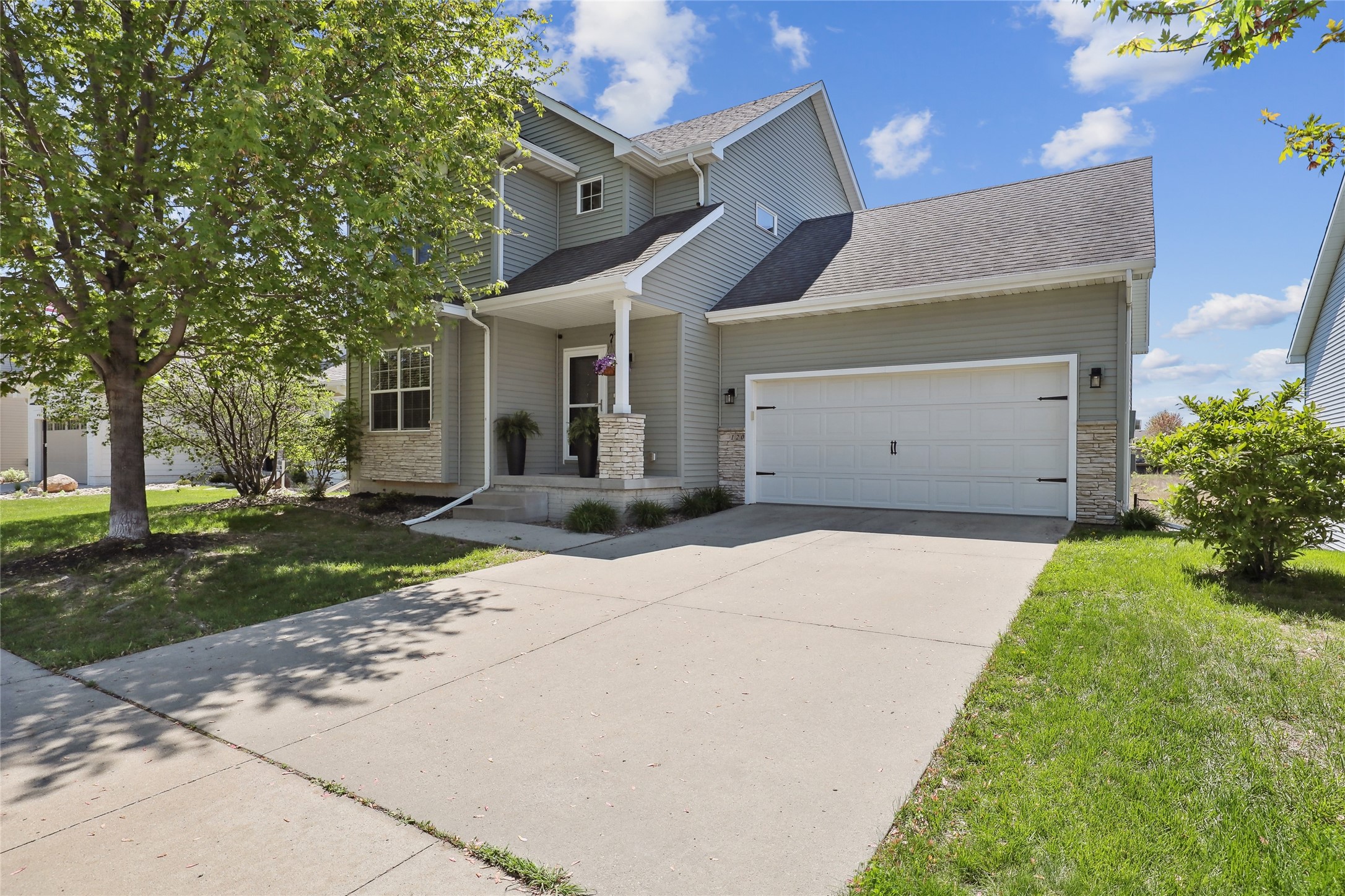 120 SE Booth Avenue, Waukee, Iowa image 1