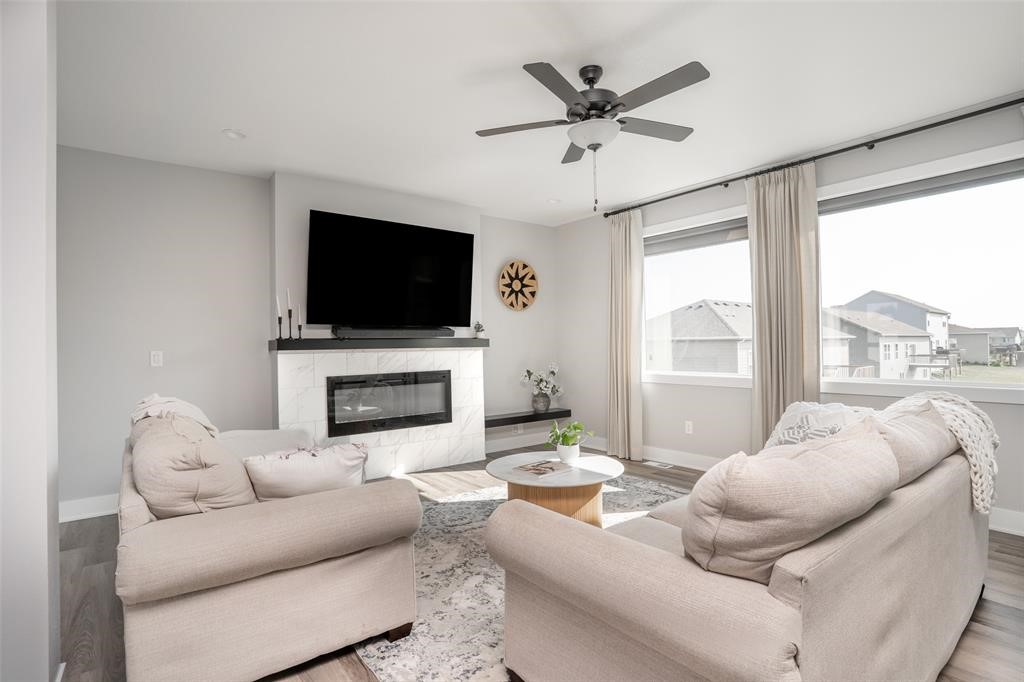 3217 Lakeview Drive SE