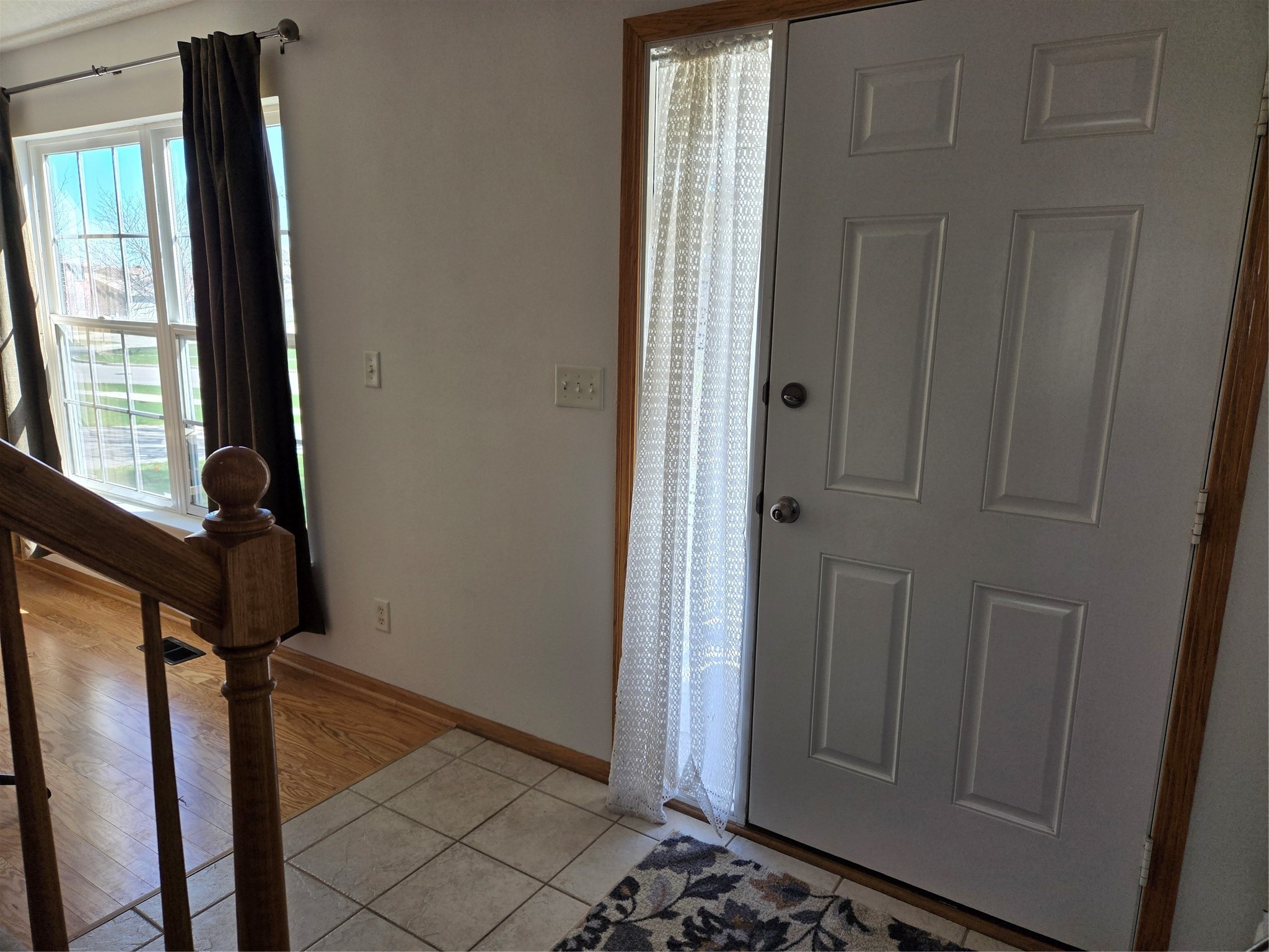 702 SE Dovetail Road, Grimes, Iowa image 2