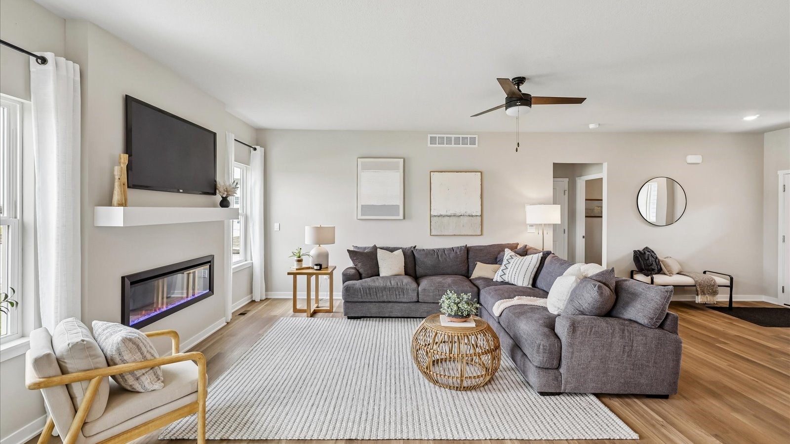 305 Kingfisher Court SW