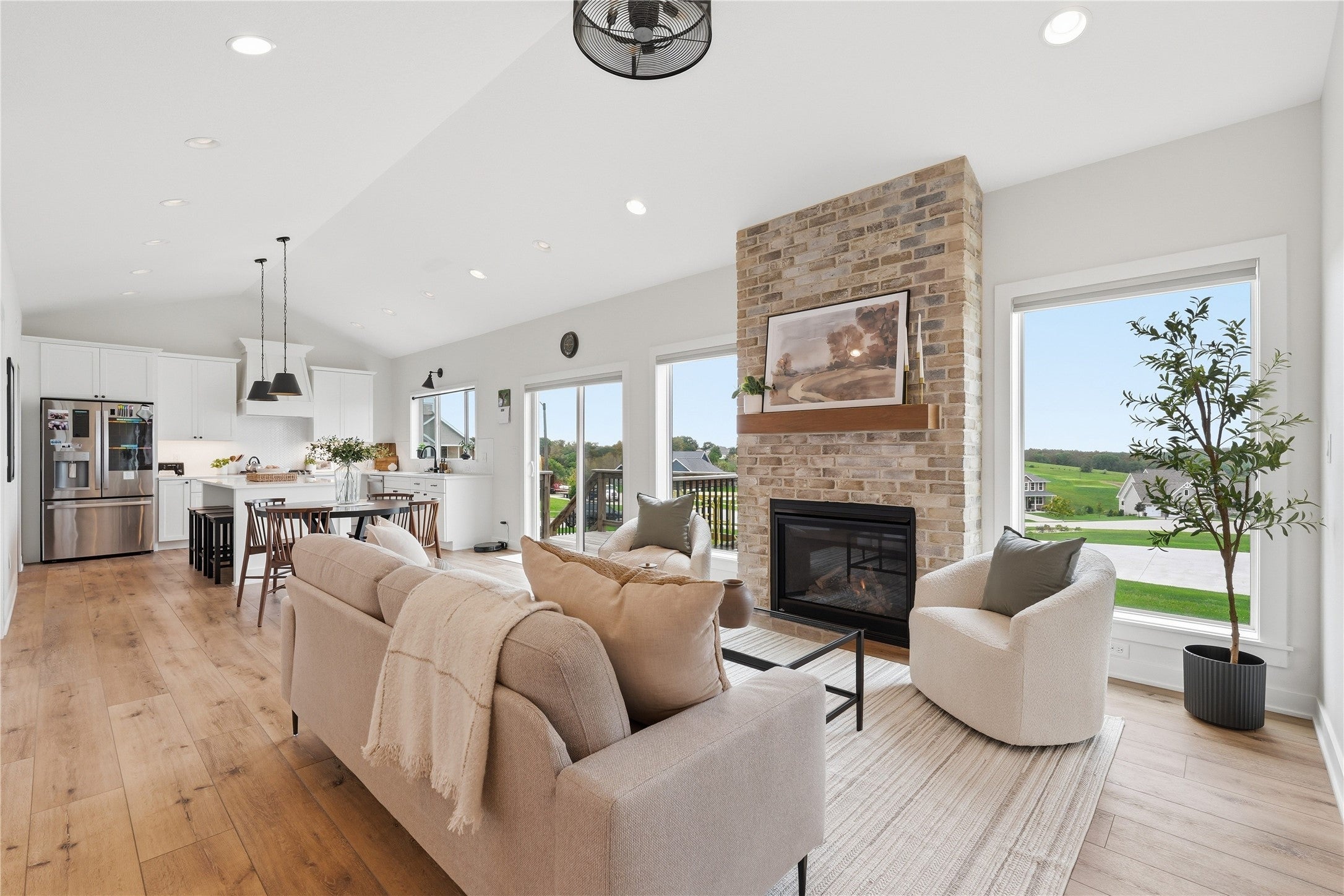 3085 Willow Lane