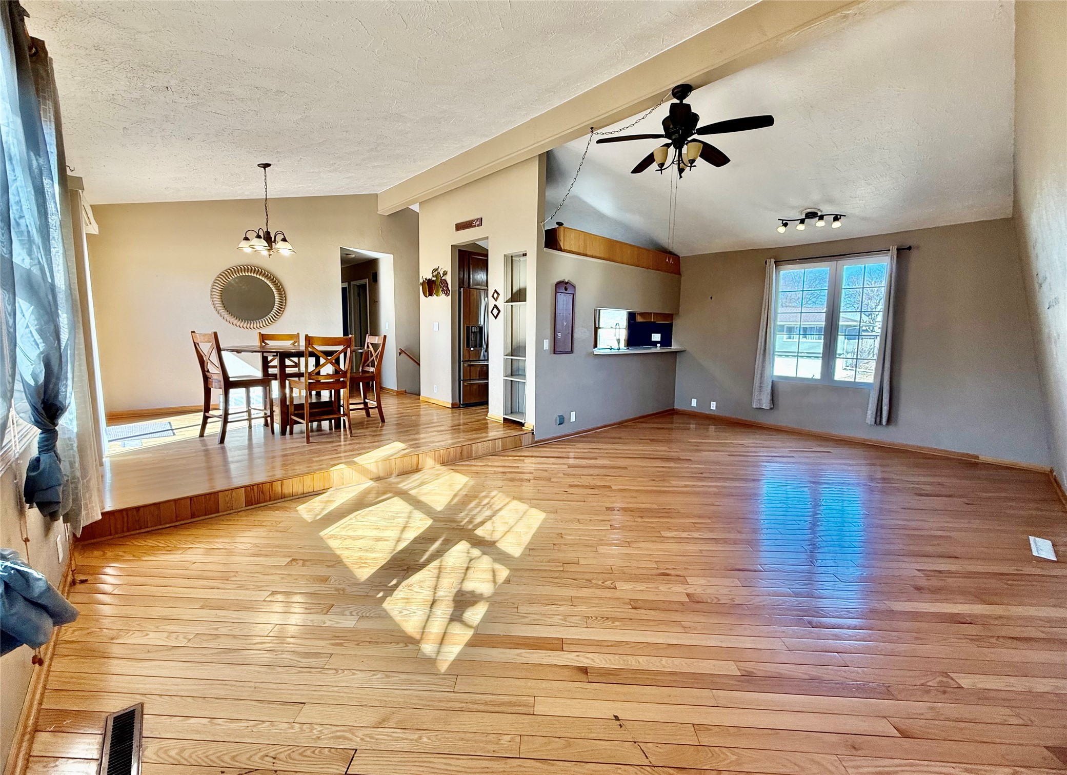 305 Friendly Drive, Marshalltown, Iowa image 5