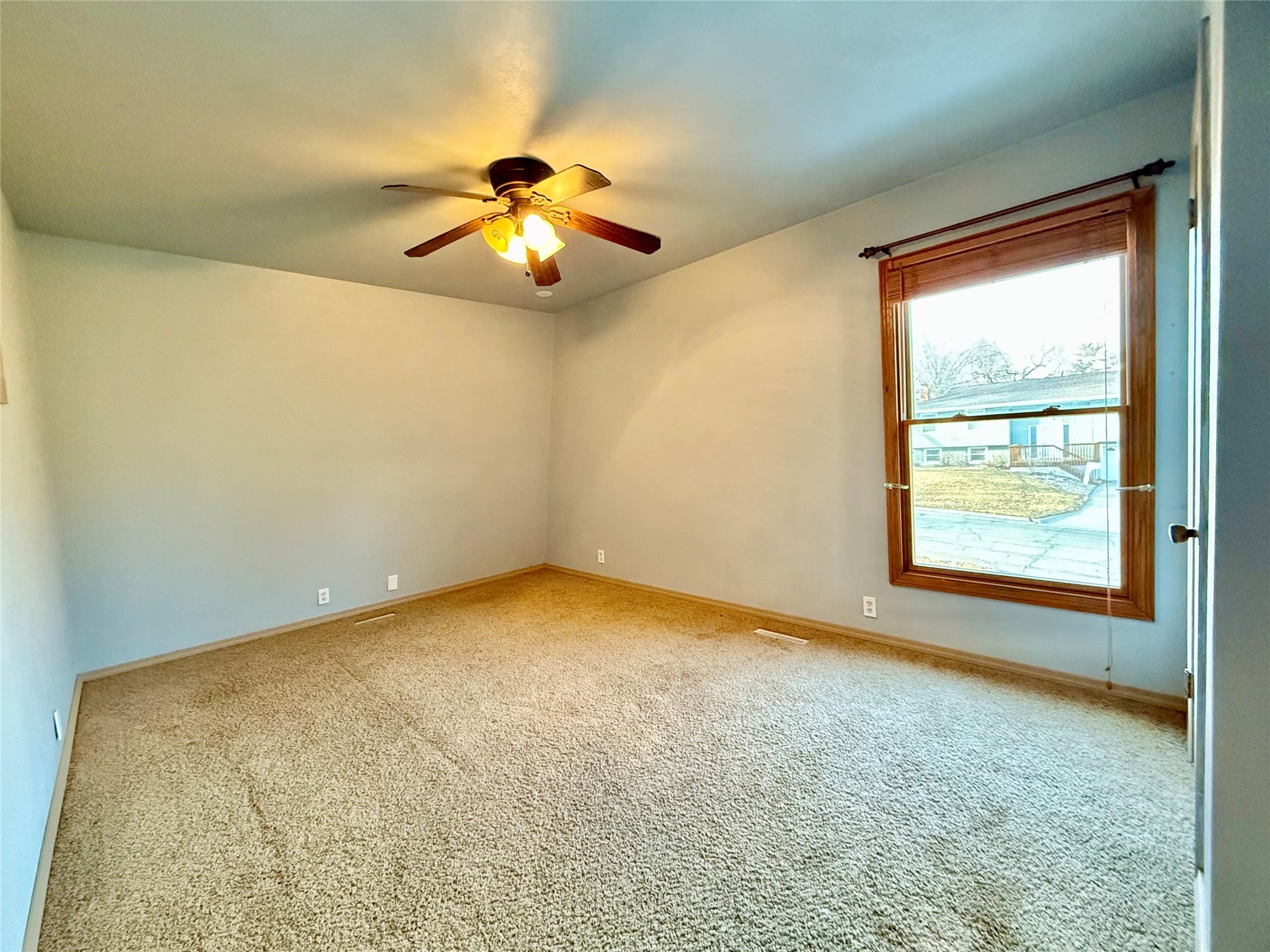 305 Friendly Drive, Marshalltown, Iowa image 8