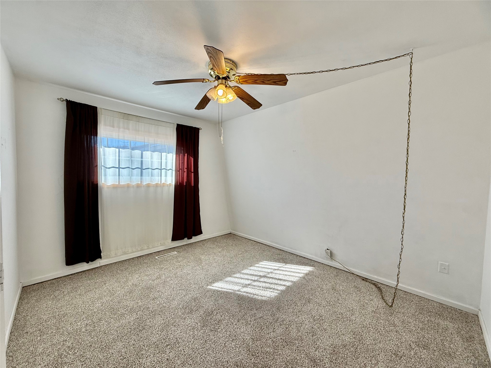 305 Friendly Drive, Marshalltown, Iowa image 17