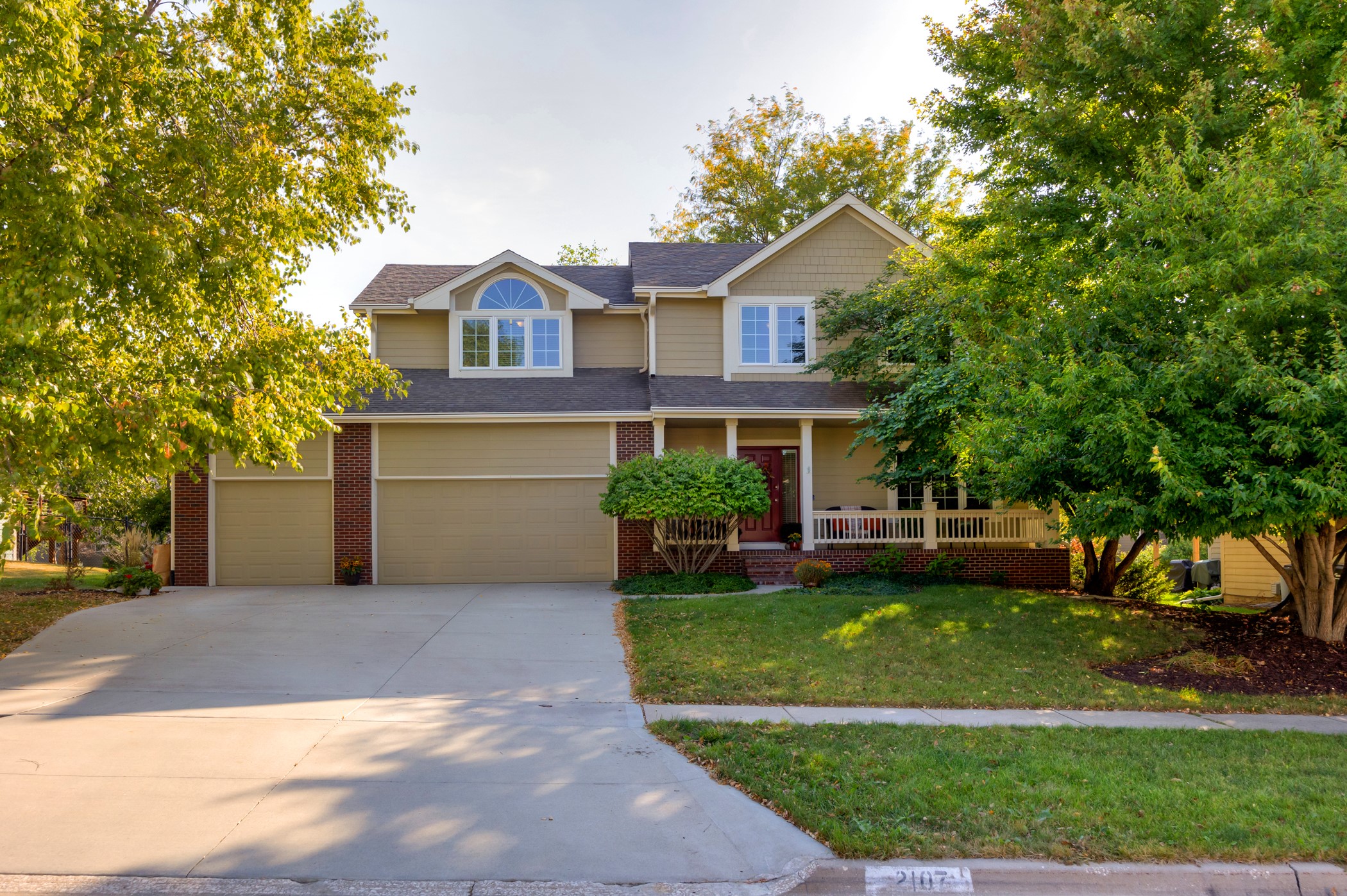 2107 NE Bel Aire Drive, Ankeny, Iowa image 1