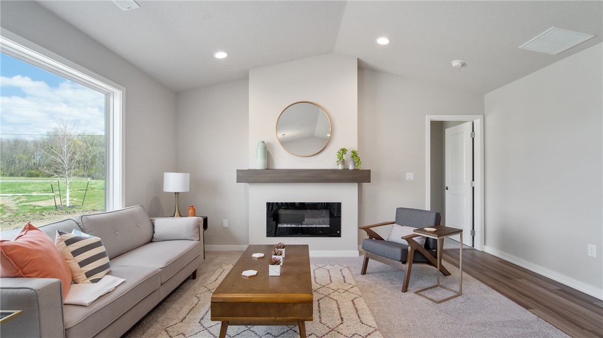4375 E 44th Street, Des Moines, Iowa image 5