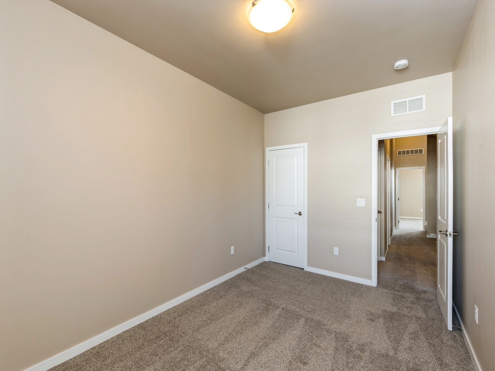 319 SW 7th Street #107, Des Moines, Iowa image 22