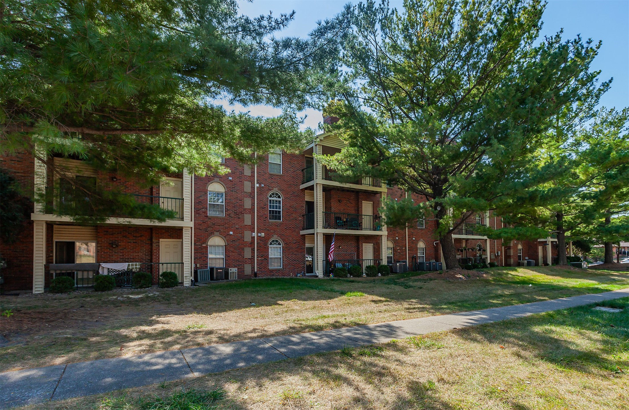 4910 Pleasant Street #12, West Des Moines, Iowa image 2