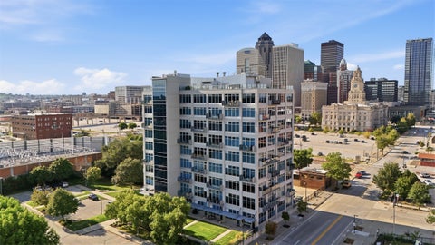 Condo For Sale - 120 SW 5th Street #704<br/> Des Moines, IA 50309