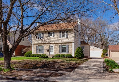 2010 44th Street Des Moines IA 50310