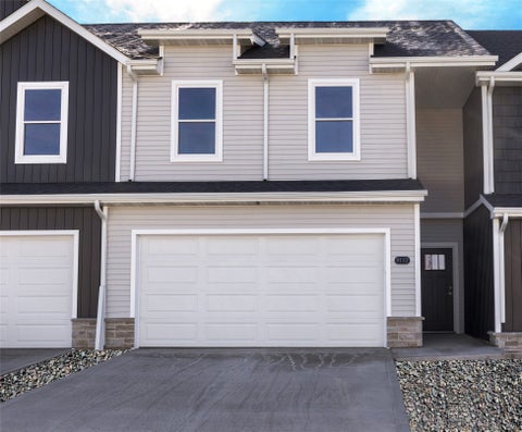 Condo For Sale - 9112 Robinson Drive<br/> West Des Moines, IA 50266