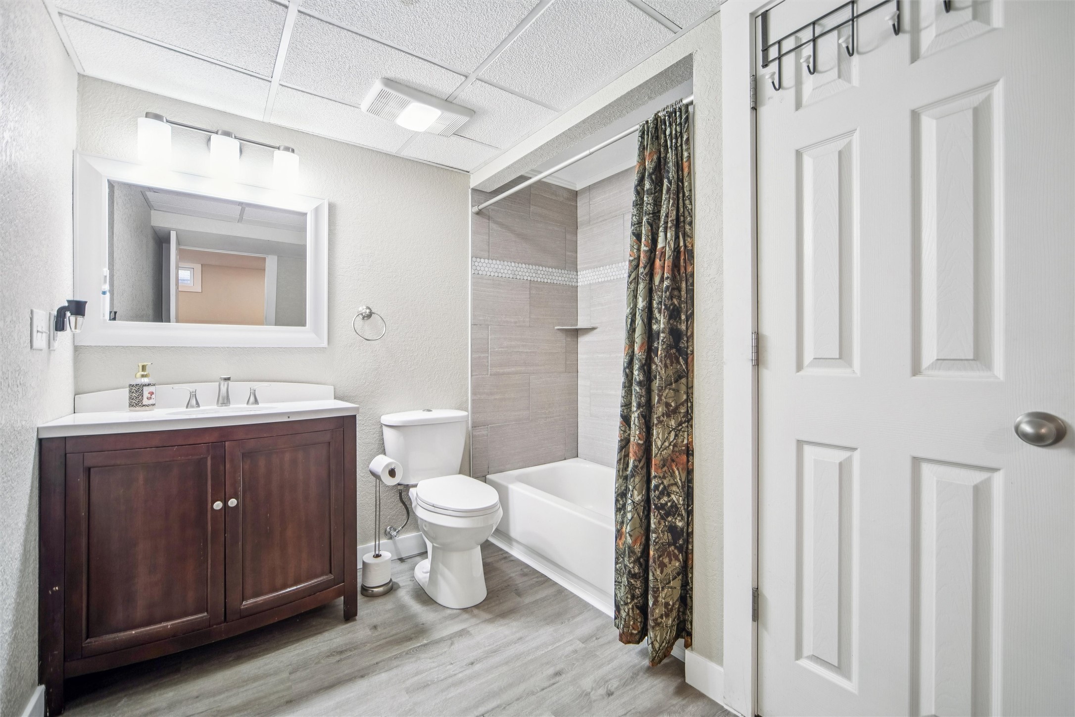 Martensdale, Iowa 50160, United States, 4 Bedrooms Bedrooms, ,2 BathroomsBathrooms,Residential,Active,232763