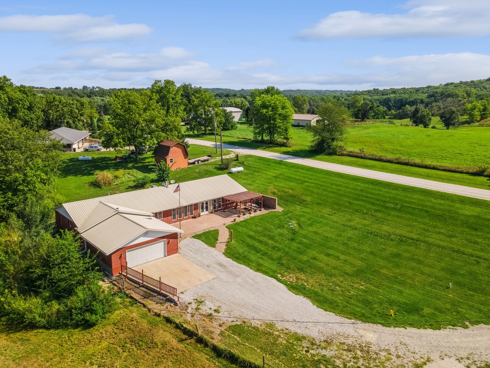 1739 108th Place, Knoxville, Iowa image 1